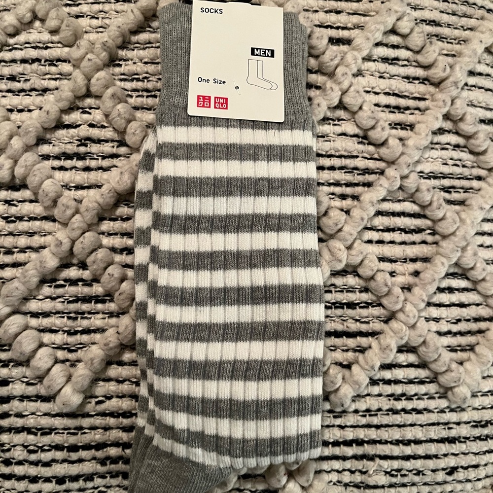 Men’s One Size Socks Uniqlo Gray 85% Cotton 11% Nylon 2% Polyester 2% Spandex